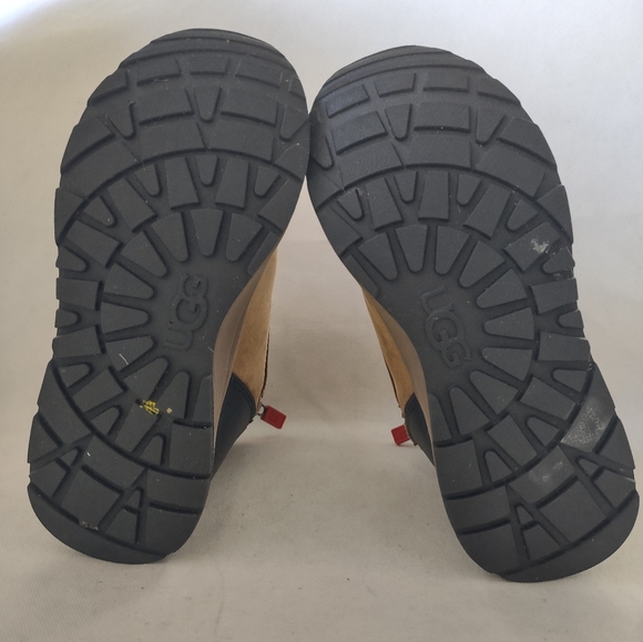 UGG Turlock Leather Winter Boots Shearling Insulated Brown Children's Sz 13 EX! - Picture 7 of 12